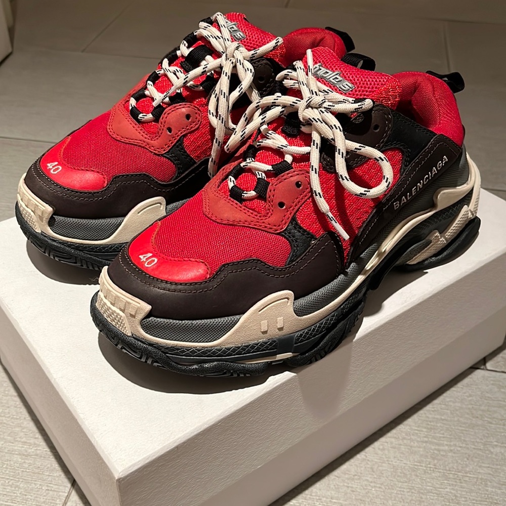 BALENCIAGA MEN'S TRIPLE S SNEAKER